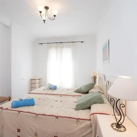 Balcon De 1, 1ºc Menyber Apartment